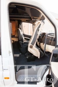 Pereoborudovanie-turisticheskogo-avtobusa-Mercedes-5 - IMG_3352.jpg
